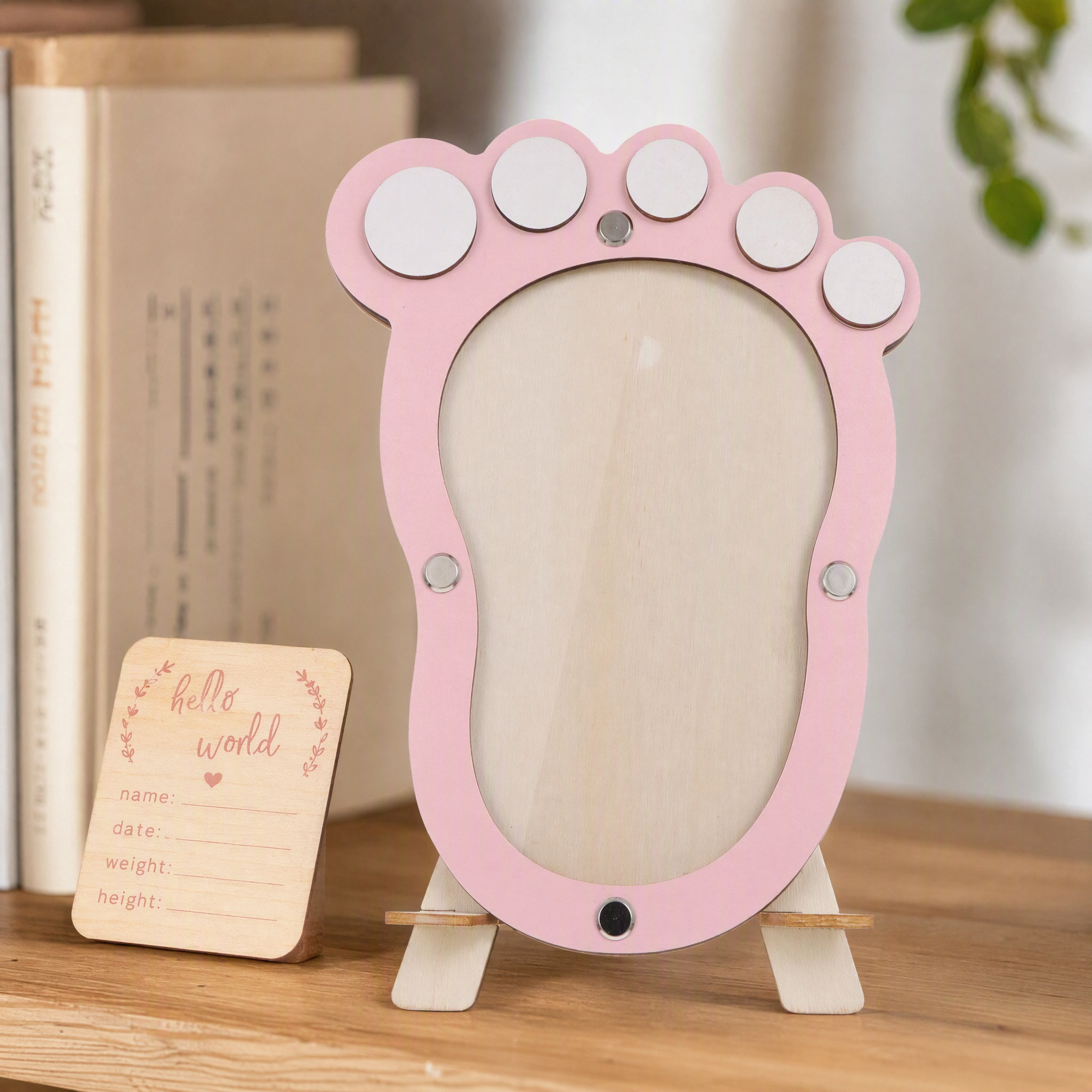 Baby Nursery Keepsake - กรอบรูปพิมพ์เท้าเด็กดีไซน์สร้างสรรค์ 1 ชิ้น กรอบแสดงพัฒนาการ ของที่ระลึกปีแรก ของตกแต่งห้องเด็กอ่อน