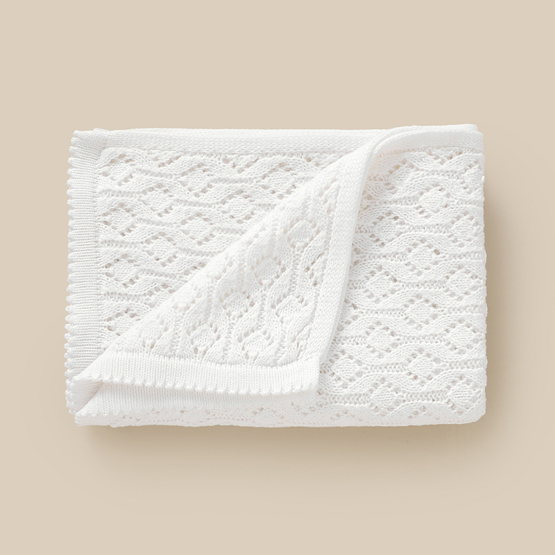 ผ้าห่มเด็กถักนิตติ้ง ขนาด 90*7 - Baby Girl Nursery Quilt บทวิจารณ์และราคา