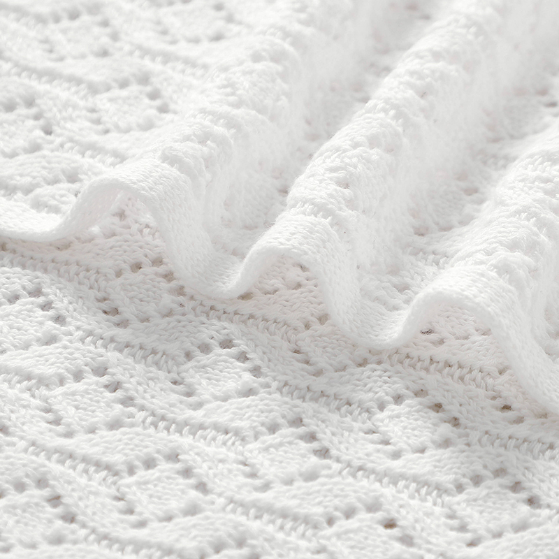 ผ้าห่มเด็กถักนิตติ้ง ขนาด 90*7 - Baby Girl Nursery Quilt บทวิจารณ์และราคา