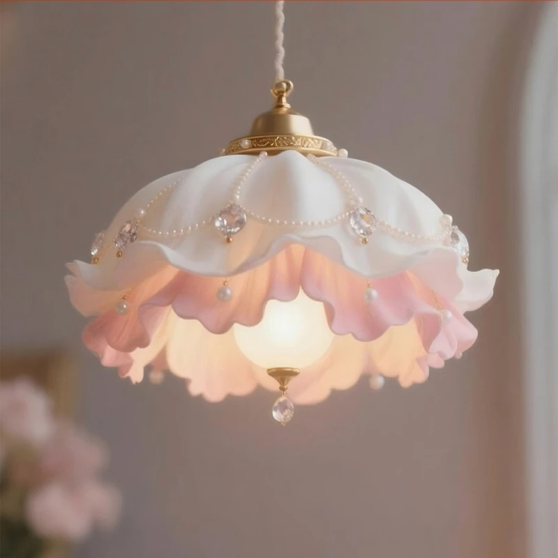 โคมไฟระย้าคริสตัลหรูหรา 3 สี ส - Baby Nursery Chandelier บทวิจารณ์และราคา